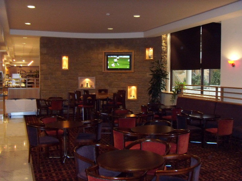 Jurys Inn Birmingham Eksteriør bilde A hotel lobby